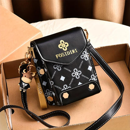 Chic and Versatile Crossbody Handbag with Elegant Letter Print and Adjustable Strap